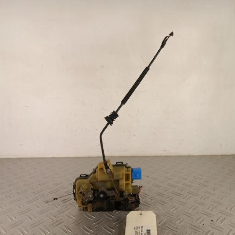 Serrure avant gauche SEAT IBIZA 3 Serrure avant gauche SEAT IBIZA 3