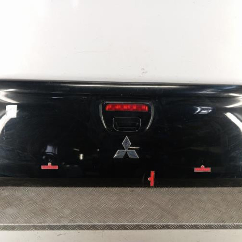 Malle/Hayon arriere MITSUBISHI L 200 3