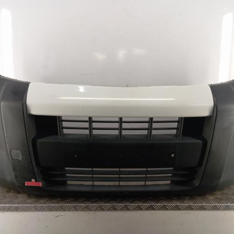 Pare choc avant PEUGEOT BIPPER