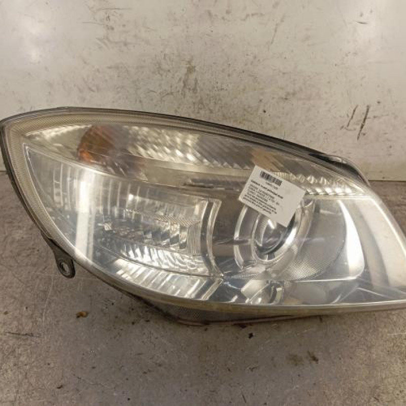 Optique avant principal droit (feux)(phare) SKODA FABIA 2