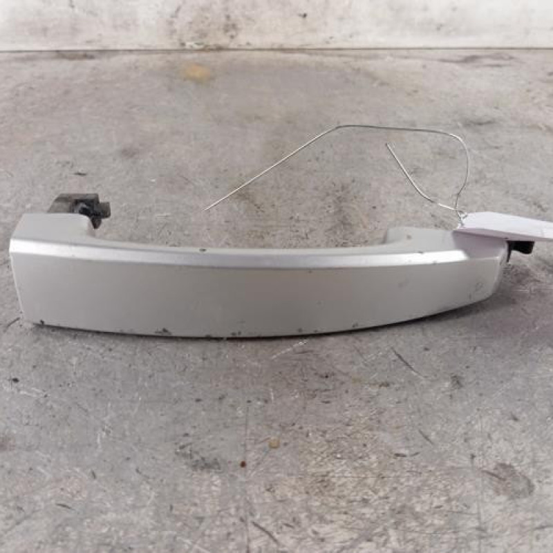 Poignee porte avant droit OPEL CORSA D Poignee porte avant droit OPEL CORSA D