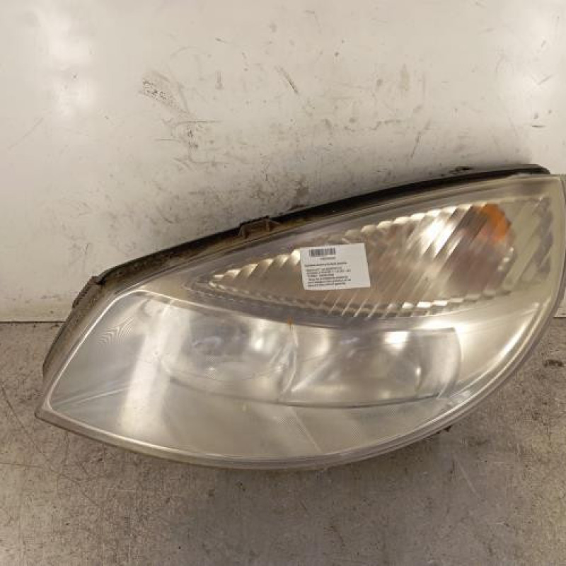 Optique avant principal gauche (feux)(phare) RENAULT SCENIC 2