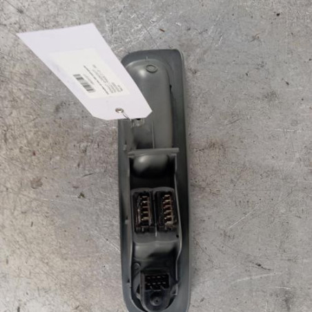 Interrupteur de leve vitre avant gauche RENAULT TWINGO 1