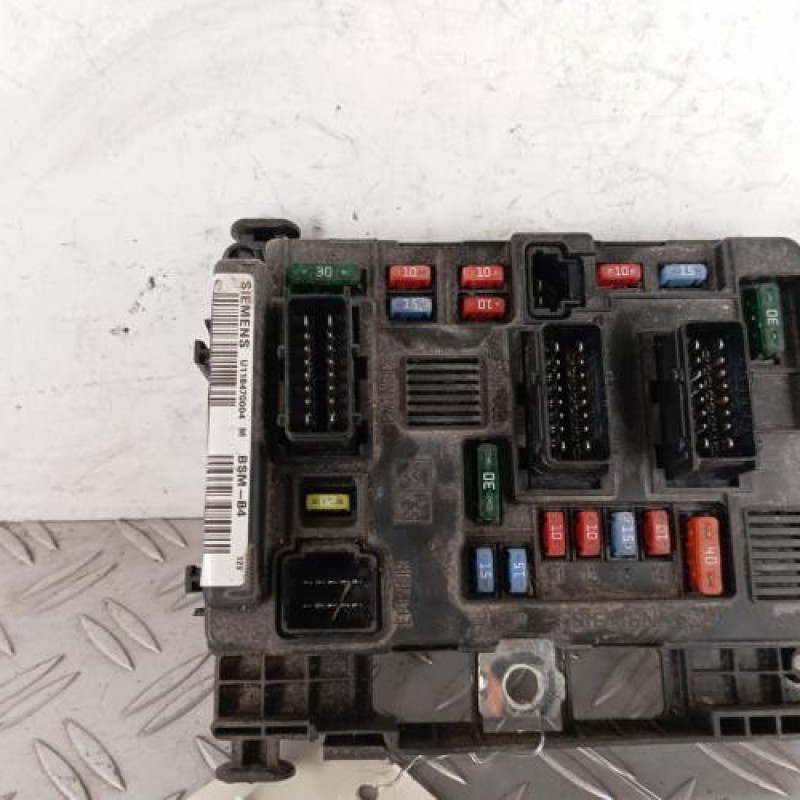 Boitier servitude moteur (BSM) PEUGEOT 206 Boitier servitude moteur (BSM) PEUGEOT 206