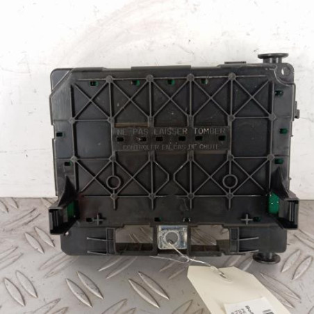 Boitier servitude moteur (BSM) PEUGEOT 206