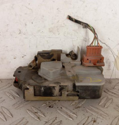Serrure arriere gauche PEUGEOT 206
