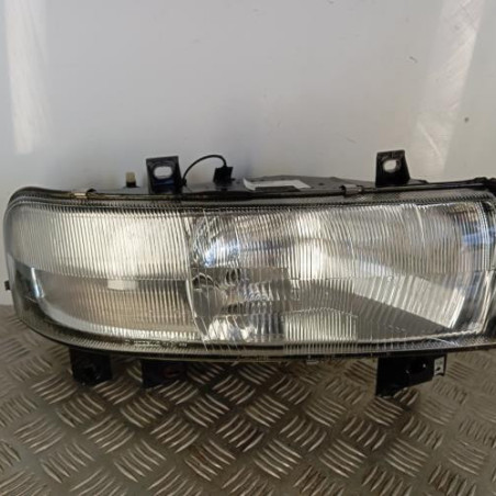 Optique avant principal droit (feux)(phare) RENAULT MASTER 2 Photo n°1