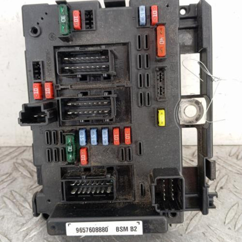 Boitier servitude moteur (BSM) PEUGEOT 206+