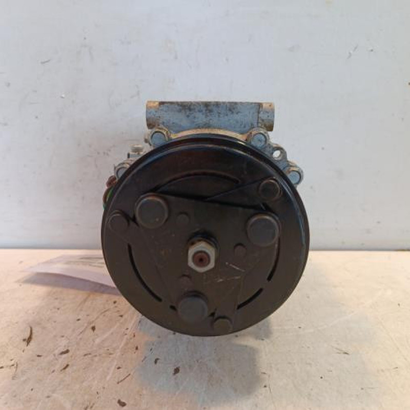 Compresseur clim OPEL CORSA F