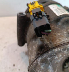 Compresseur clim CITROEN C4 1 Photo n°4