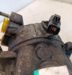 Compresseur clim CITROEN C4 1 Photo n°3