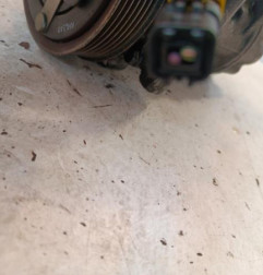 Compresseur clim CITROEN C4 1 Photo n°4