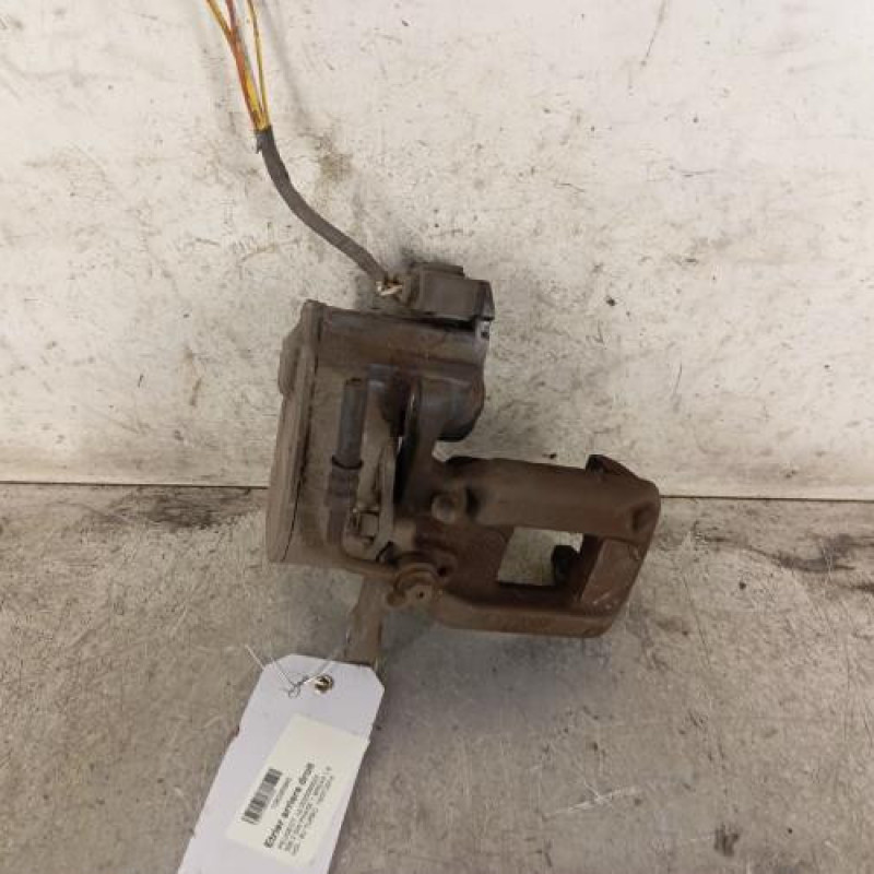 Etrier arriere droit (freinage) PEUGEOT 308 2 SW Etrier arriere droit (freinage) PEUGEOT 308 2 SW