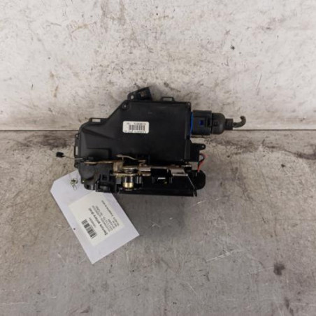 Serrure arriere droit VOLKSWAGEN GOLF 5 Photo n°1