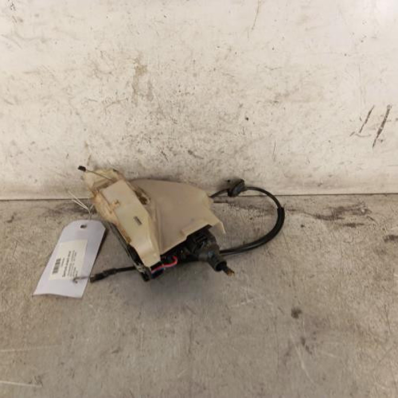 Serrure avant droit VOLKSWAGEN GOLF 5