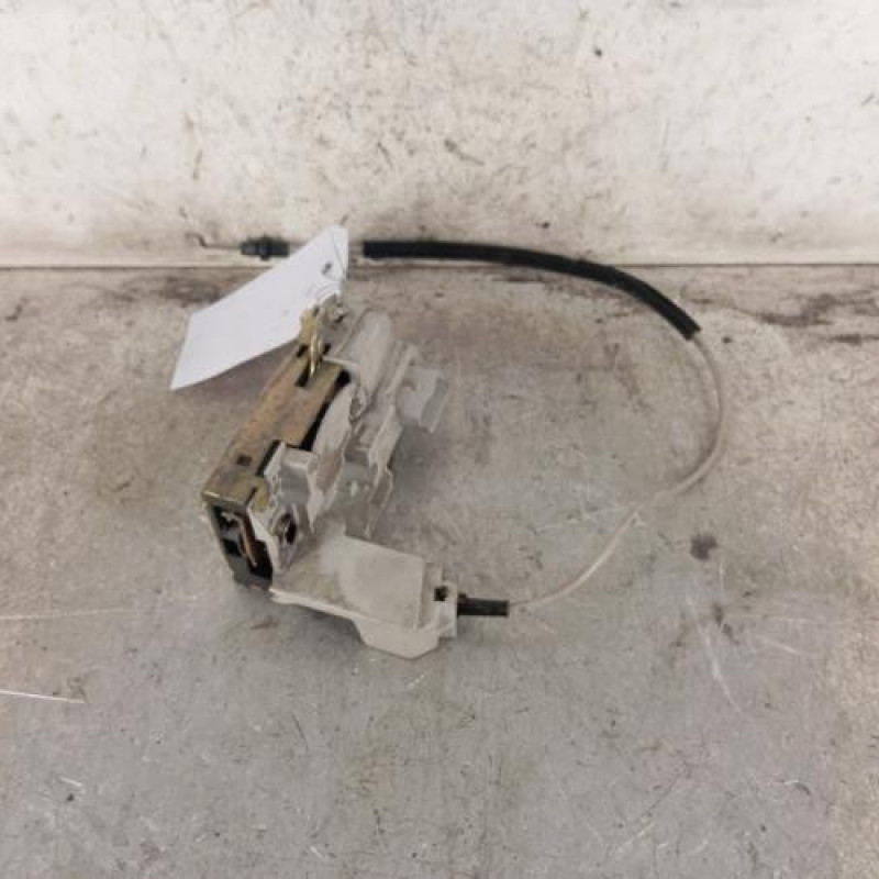 Serrure avant droit PEUGEOT 307