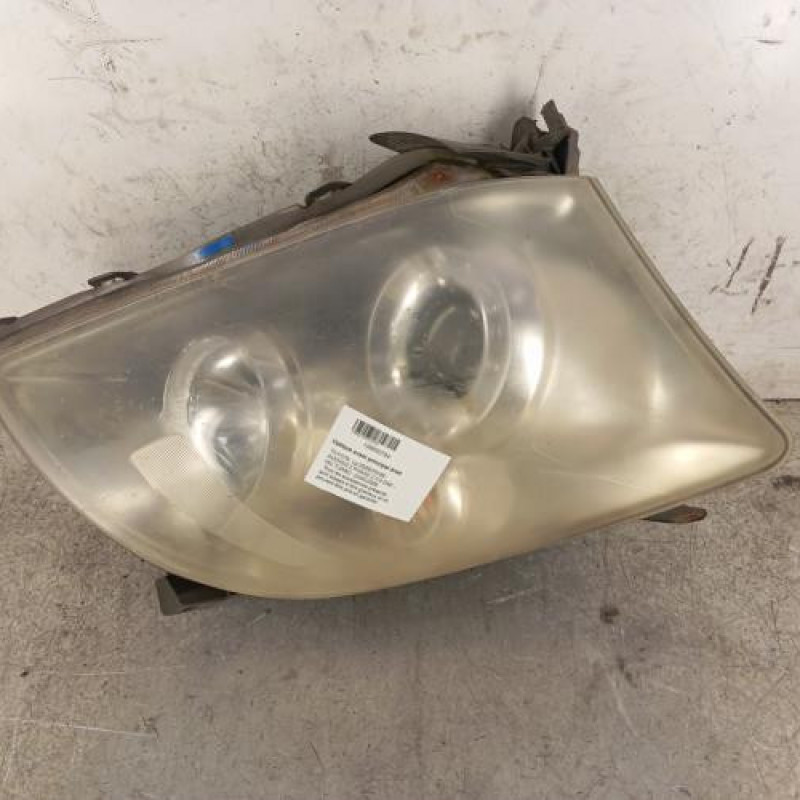 Optique avant principal droit (feux)(phare) TOYOTA AVENSIS 2
