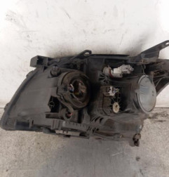 Optique avant principal droit (feux)(phare) TOYOTA AVENSIS 2