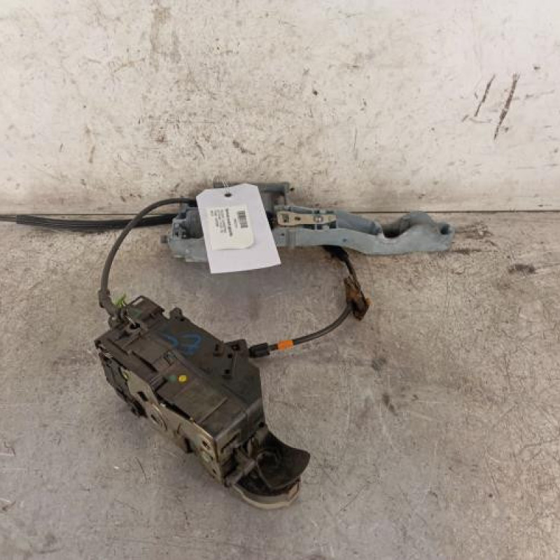Serrure avant gauche PEUGEOT 207