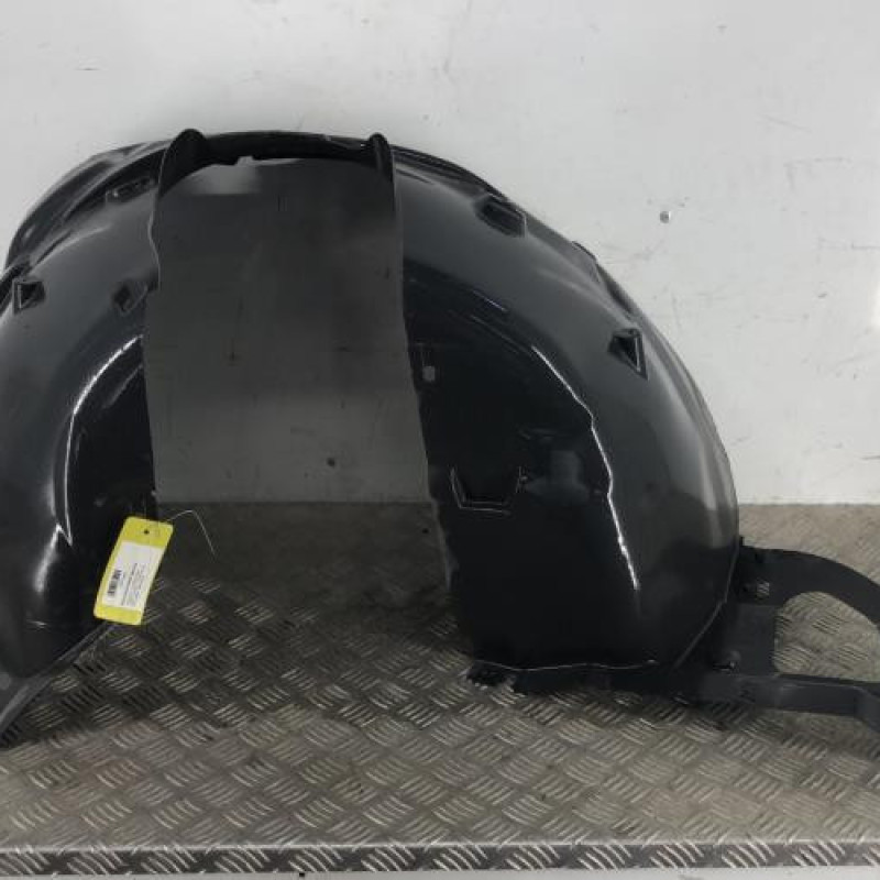 Pare boue avant gauche PEUGEOT 2008 1
