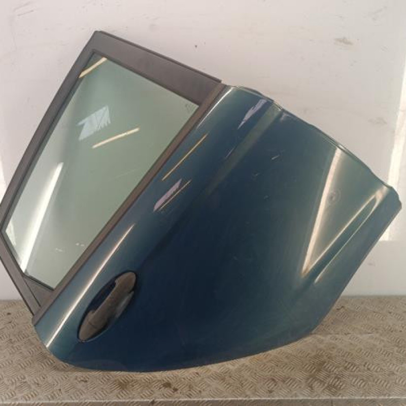 Porte arriere droit FORD FIESTA 6