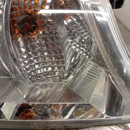 Optique avant principal droit (feux)(phare) TOYOTA YARIS 3