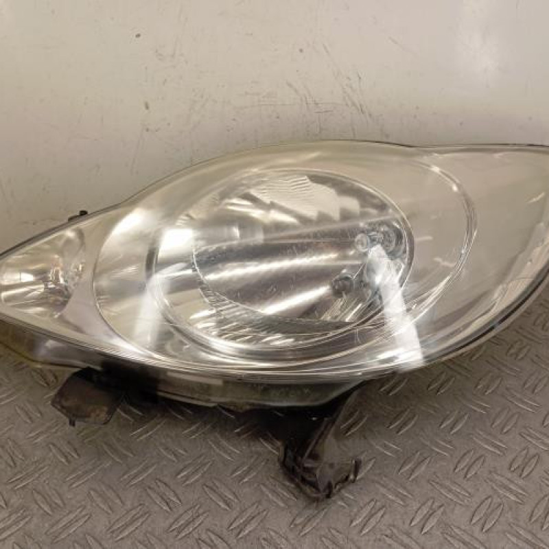 Optique avant principal gauche (feux)(phare) PEUGEOT 107