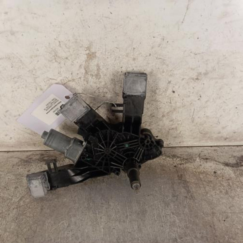 Moteur essuie glace arriere PEUGEOT 308 2