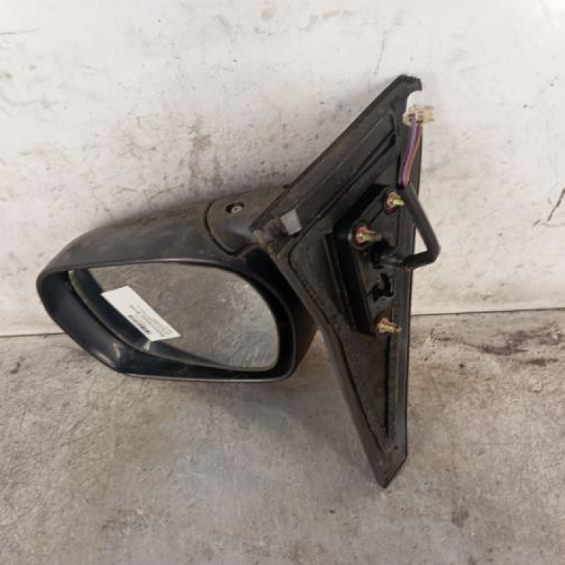 Retroviseur droit TOYOTA COROLLA VERSO 1