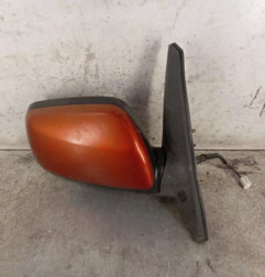 Retroviseur droit TOYOTA COROLLA VERSO 1