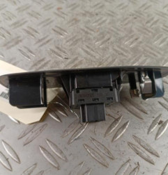 Interrupteur de leve vitre avant gauche PEUGEOT 208 1