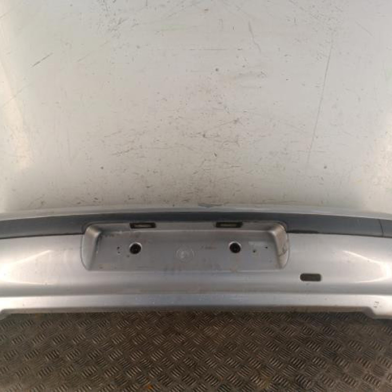 Pare choc arriere PEUGEOT 106