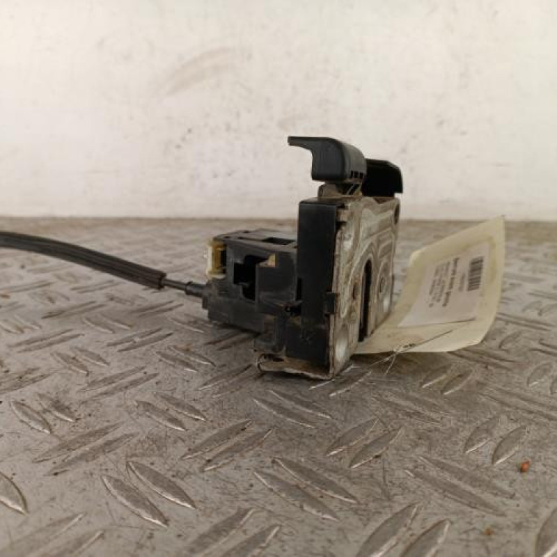 Serrure avant gauche RENAULT CLIO 2