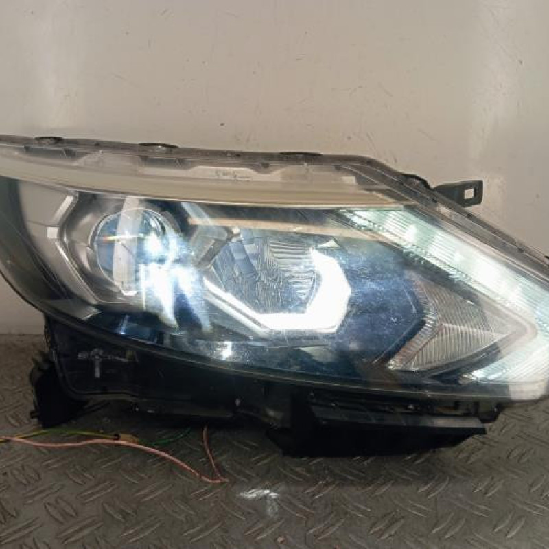 Optique avant principal droit (feux)(phare) NISSAN QASHQAI 2