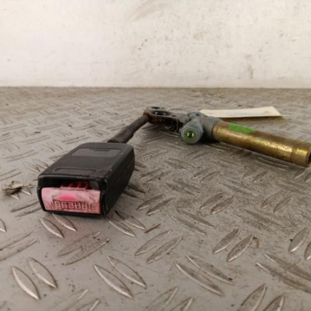 Attache ceinture avant gauche PEUGEOT 306