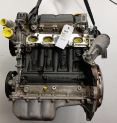 Moteur OPEL CORSA D Photo n°1