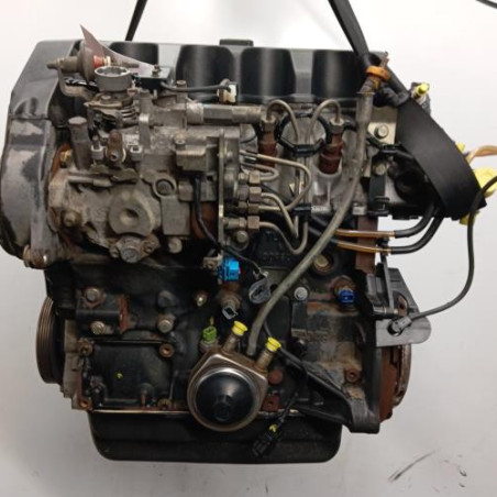 Moteur CITROEN SAXO Photo n°1