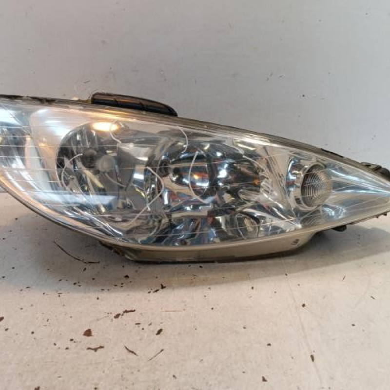 Optique avant principal droit (feux)(phare) PEUGEOT 206
