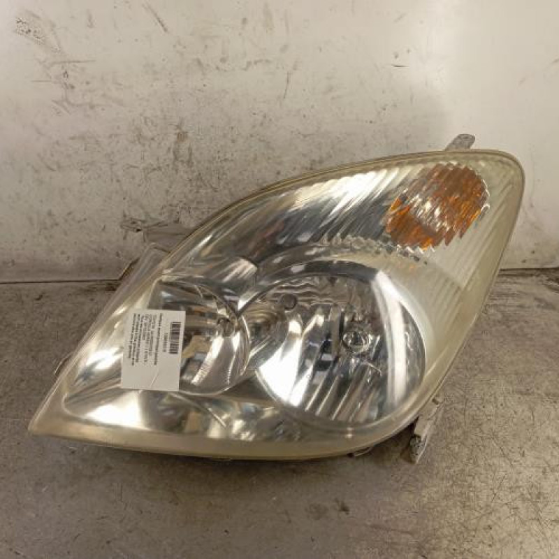 Optique avant principal gauche (feux)(phare) TOYOTA COROLLA VERSO 1
