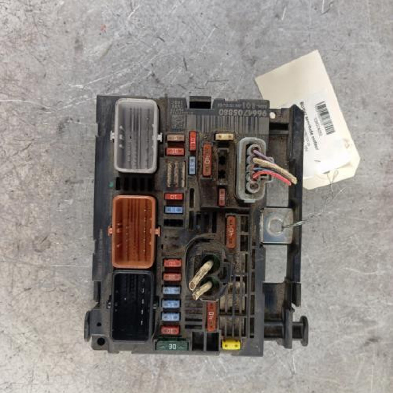 Boitier servitude moteur (BSM) CITROEN C4 PICASSO 1 Boitier servitude moteur (BSM) CITROEN C4 PICASSO 1