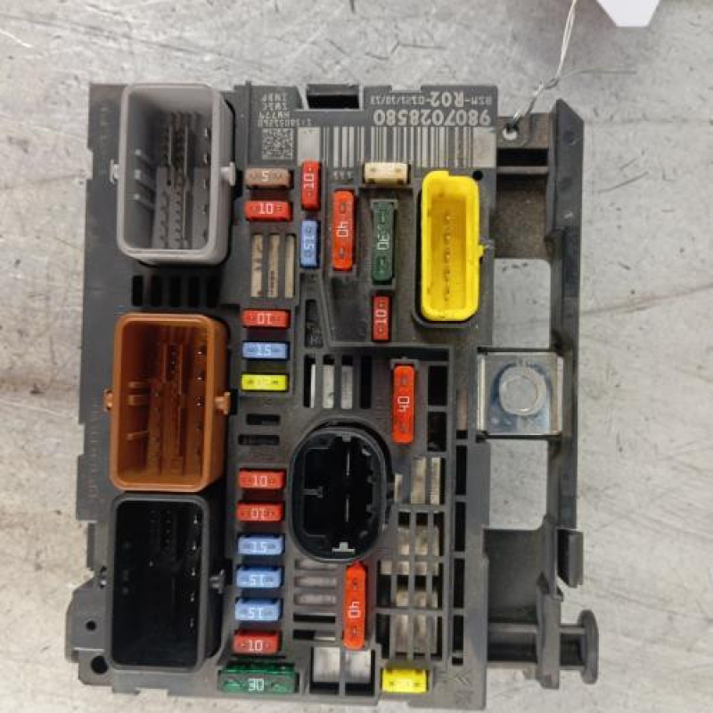 Boitier servitude moteur (BSM) PEUGEOT 5008 1