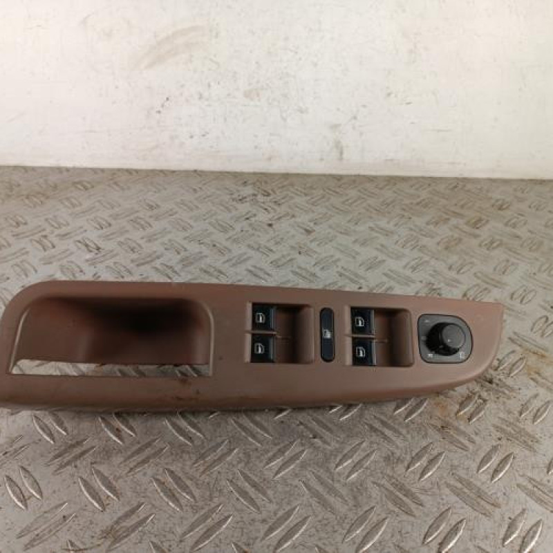 Interrupteur de leve vitre avant gauche VOLKSWAGEN GOLF 6
