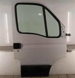 Porte avant droit RENAULT MASTER 2 Photo n°1
