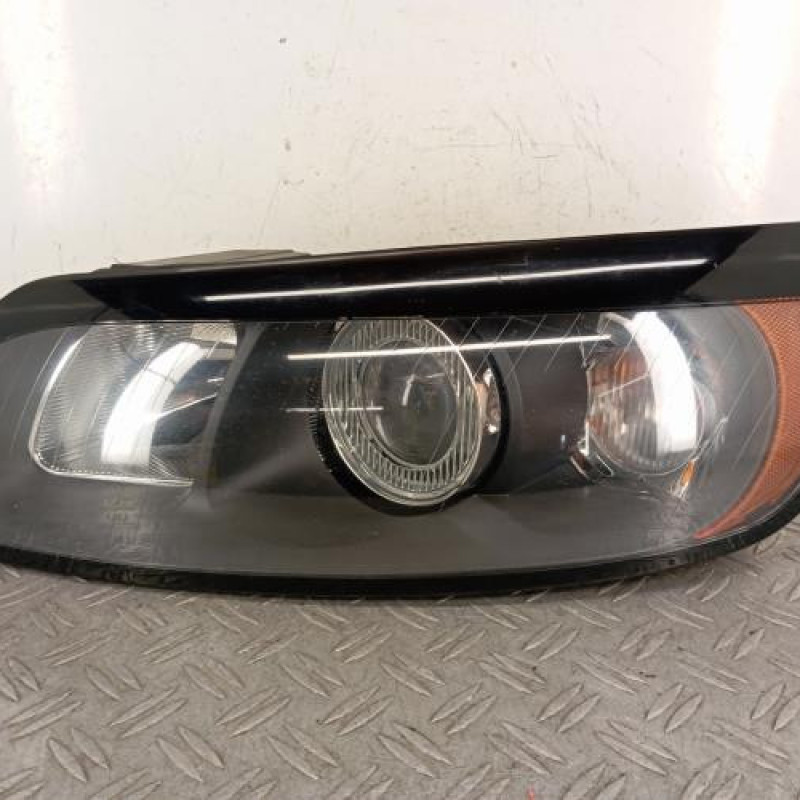 Optique avant principal gauche (feux)(phare) VOLVO C 30