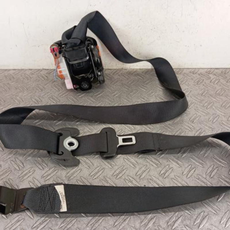 Ceinture avant droit NISSAN QASHQAI 2 Ceinture avant droit NISSAN QASHQAI 2