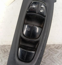 Interrupteur de leve vitre avant gauche NISSAN QASHQAI 2