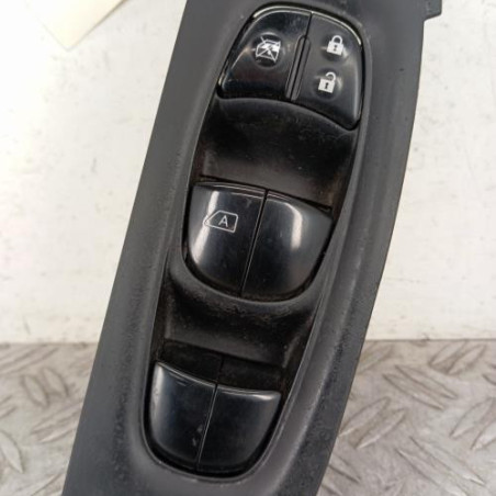 Interrupteur de leve vitre avant gauche NISSAN QASHQAI 2