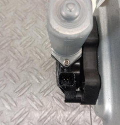 Leve vitre electrique arriere droit NISSAN QASHQAI 2