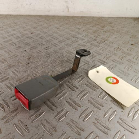 Attache ceinture avant droit RENAULT MASTER 2 Photo n°1