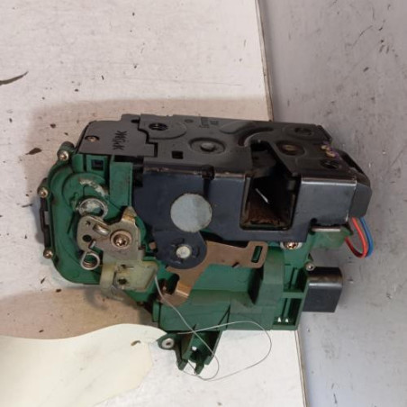 Serrure avant droit VOLKSWAGEN GOLF 4